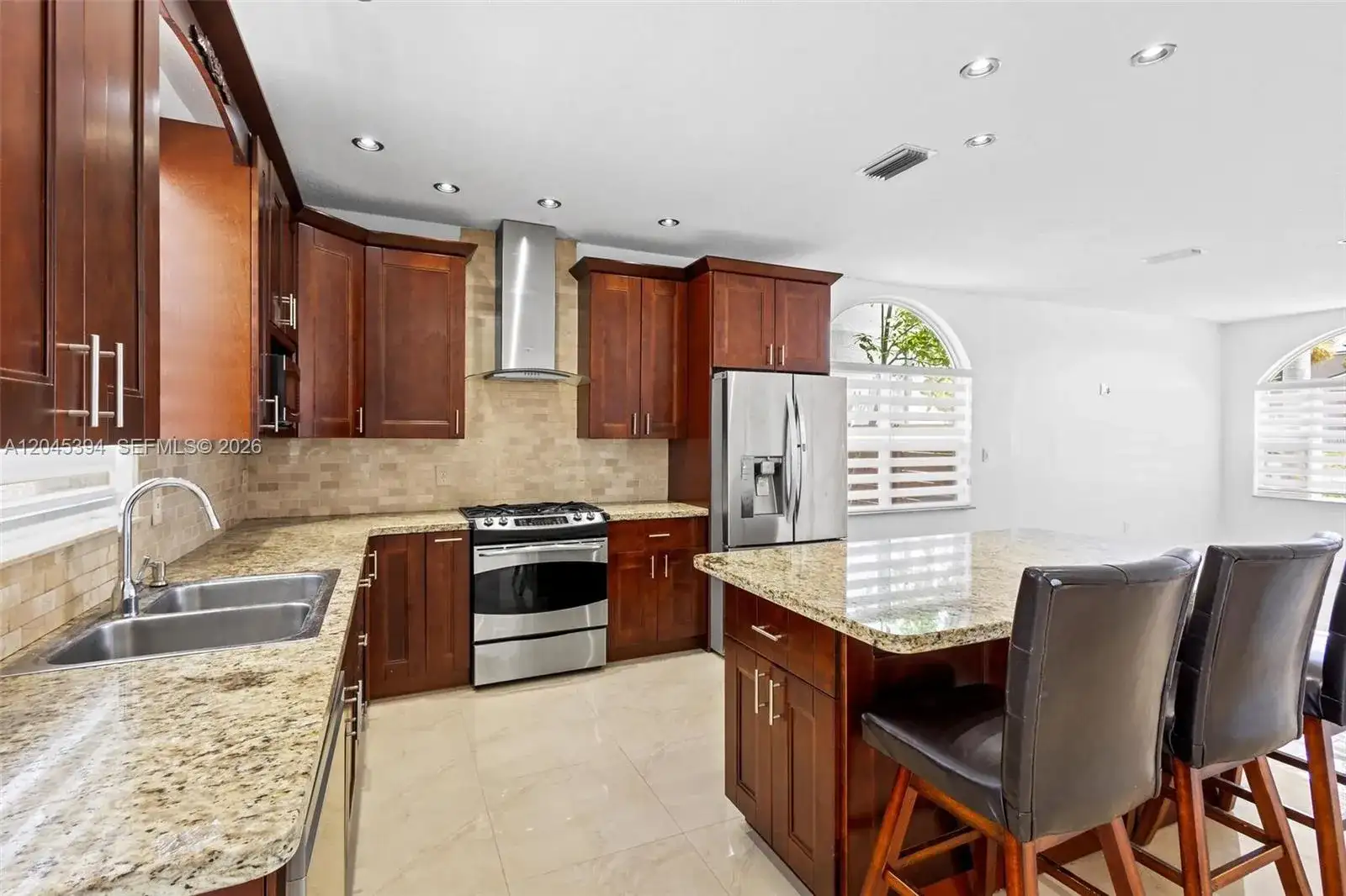 15835 NW 7th St, Pembroke Pines FL 33028 photo 5
