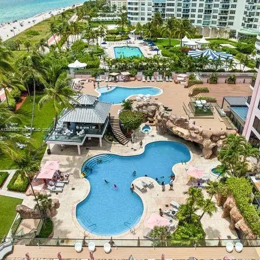 5225 Collins Ave # 1117, Miami Beach FL 33140 photo 2