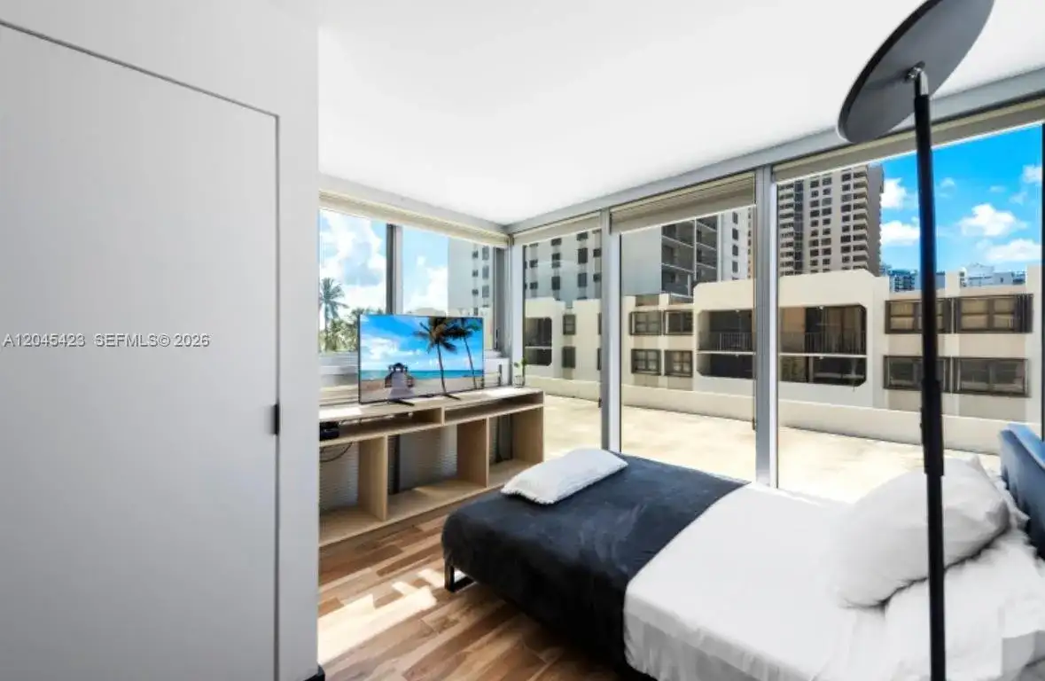 2655 Collins Ave # 504, Miami Beach FL 33140 photo 5