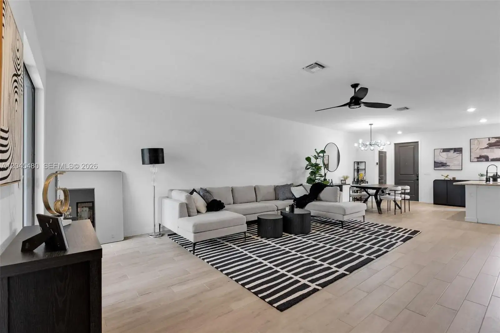 387 NW 17th St, Fort Lauderdale FL 33311 photo 3