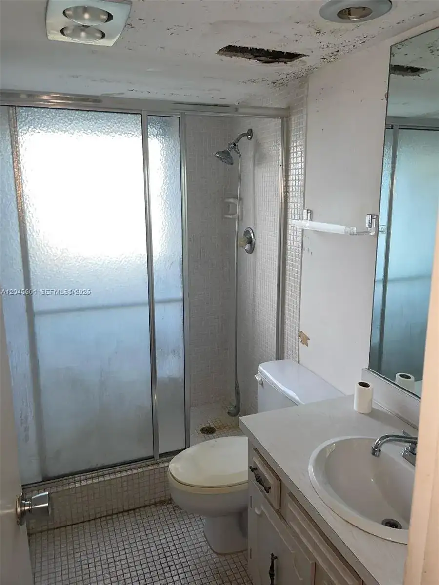 3090 N Course Dr # 401, Pompano Beach FL 33069 photo 3