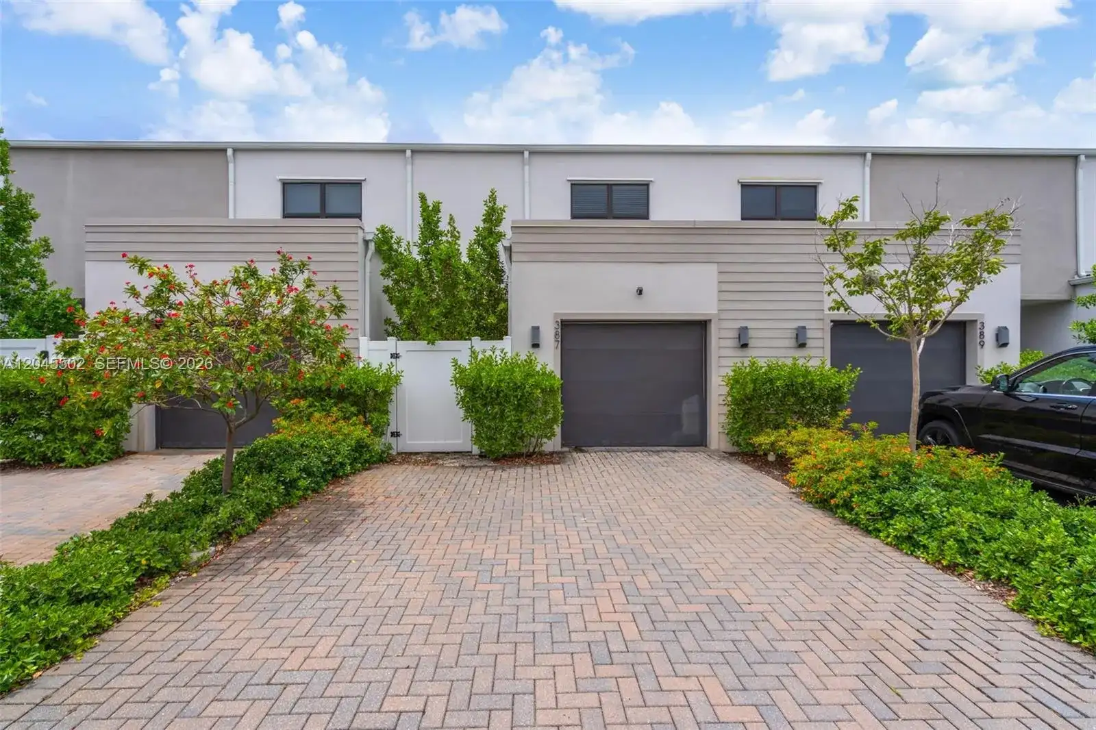 387 NW 17th St, Fort Lauderdale FL 33311 photo 4