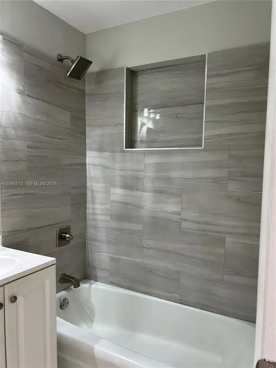 325 SW 14th Ct # C, Fort Lauderdale FL 33315 photo 5