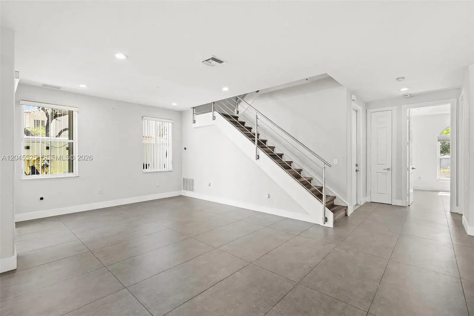 1549 Shoreline Way, Hollywood FL 33019 photo 5