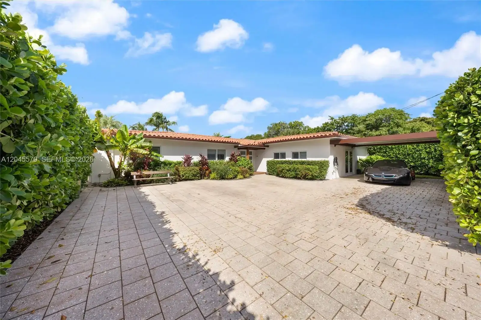 12944 Banyan Rd, North Miami FL 33181 photo 2