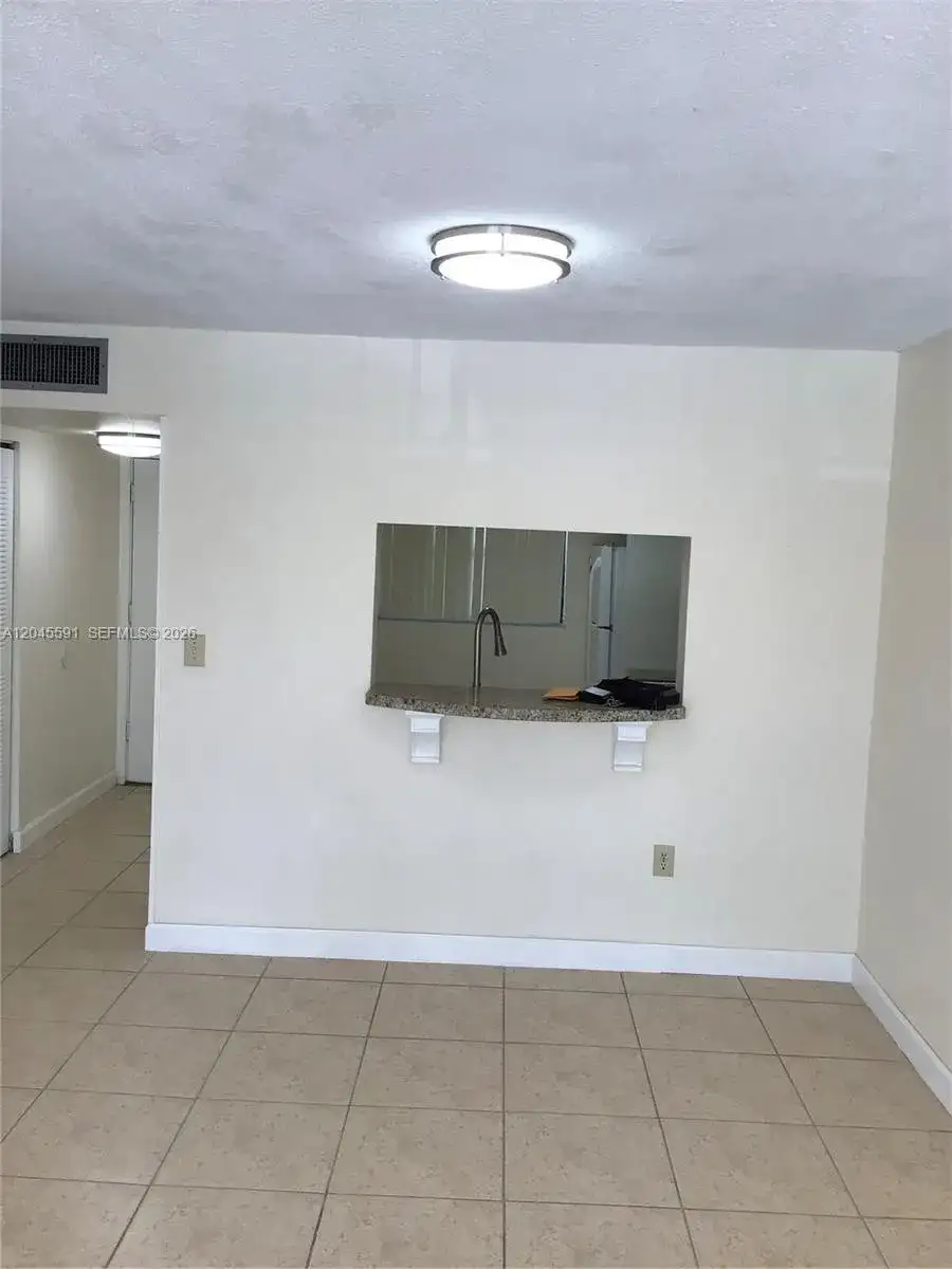 10975 SW 107th St # 302, Miami FL 33176 photo 5