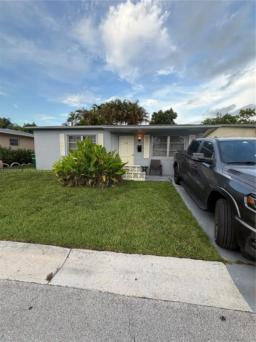 1170 NW 66th Ter, Margate FL 33063 photo 2