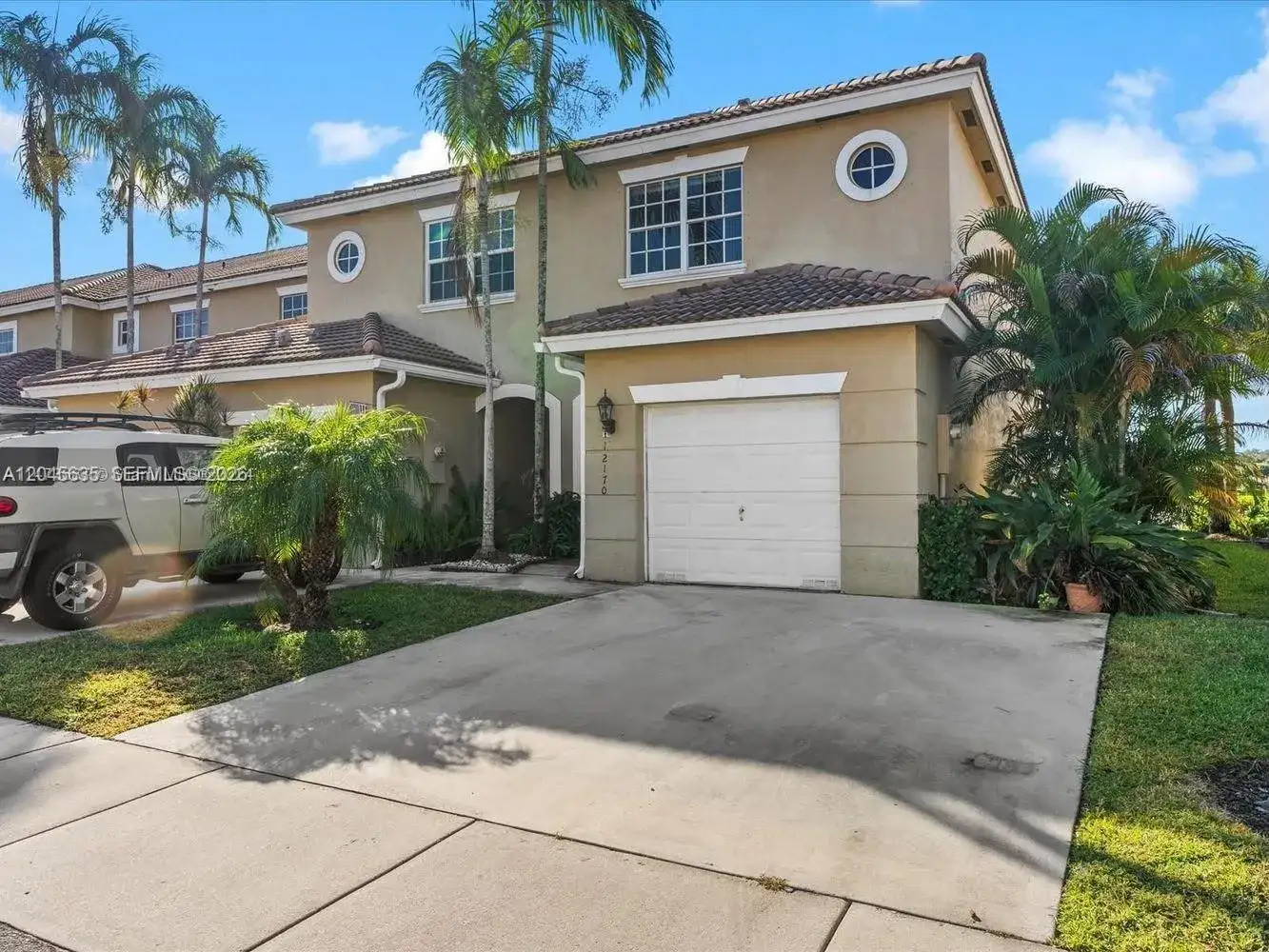 12170 SW 5th Ct, Pembroke Pines FL 33025 photo 2