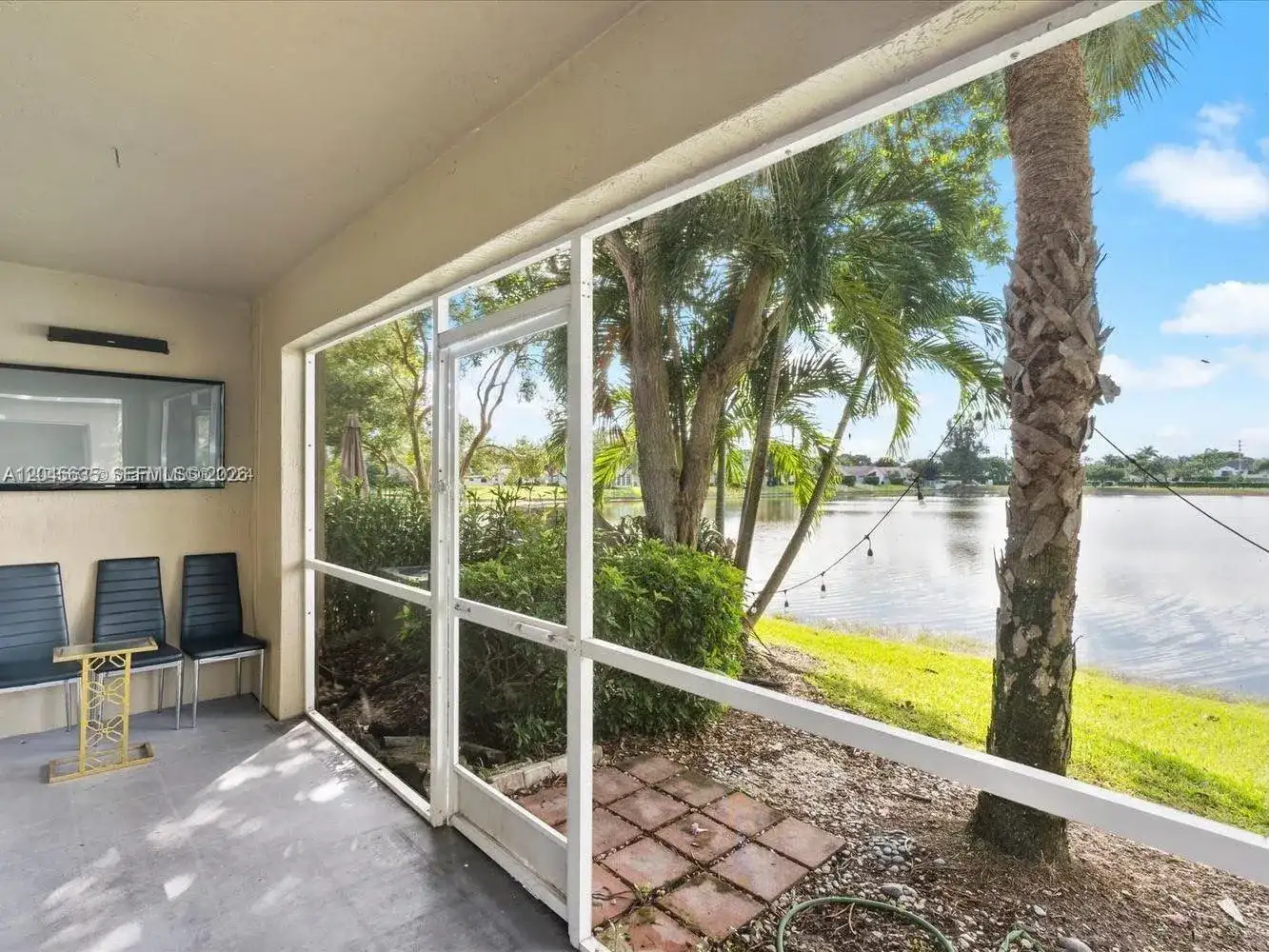 12170 SW 5th Ct, Pembroke Pines FL 33025 photo 4