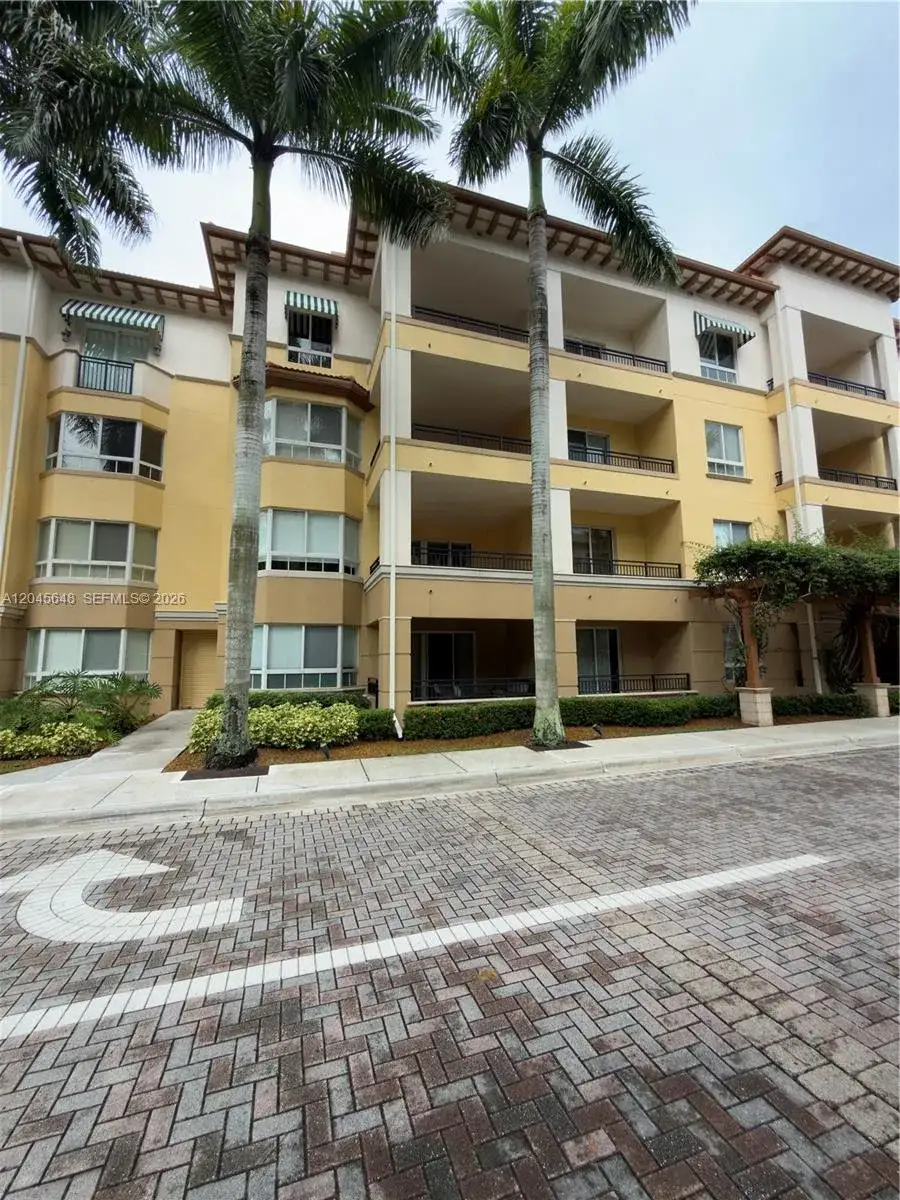 16100 Emerald Estates Dr # 281, Weston FL 33331 photo 2