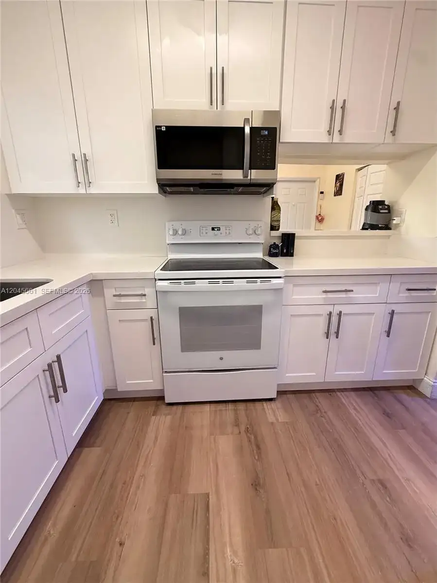 2361 NW 96th Ter # 18H, Pembroke Pines FL 33024 photo 4