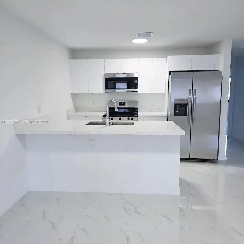 2731 NW 44th St # 2731, Miami FL 33142 photo 2
