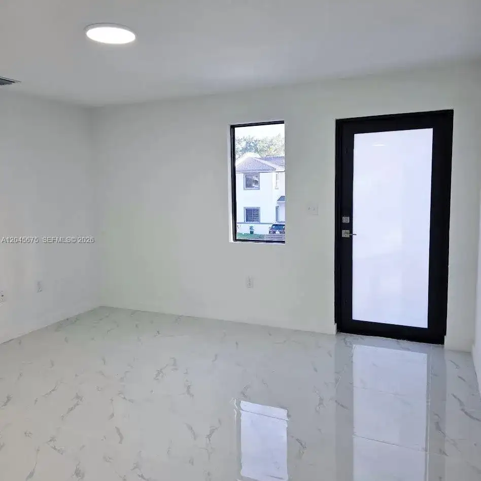 2731 NW 44th St # 2731, Miami FL 33142 photo 5