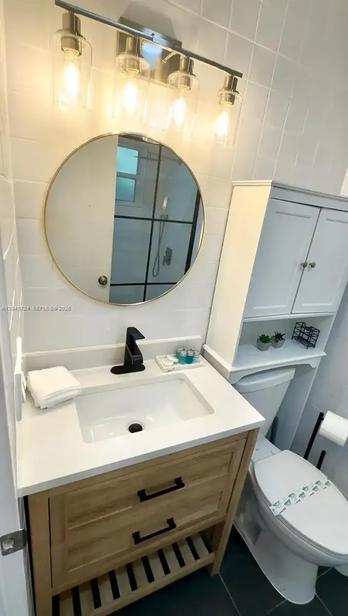 333 Palm St, Hollywood FL 33019 photo 5
