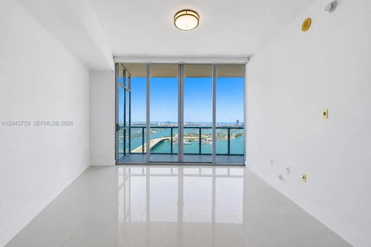 1100 Biscayne Blvd # 4402, Miami FL 33132 photo 2