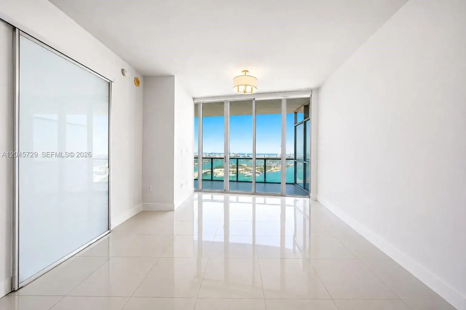 1100 Biscayne Blvd # 4402, Miami FL 33132 photo 3