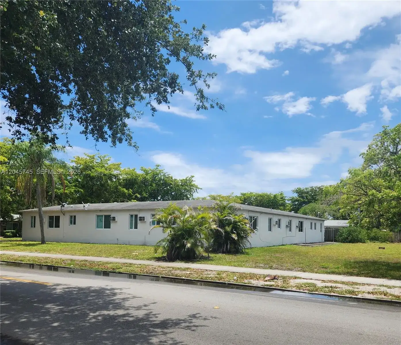 2000 Washington St, Hollywood FL 33020 photo 4