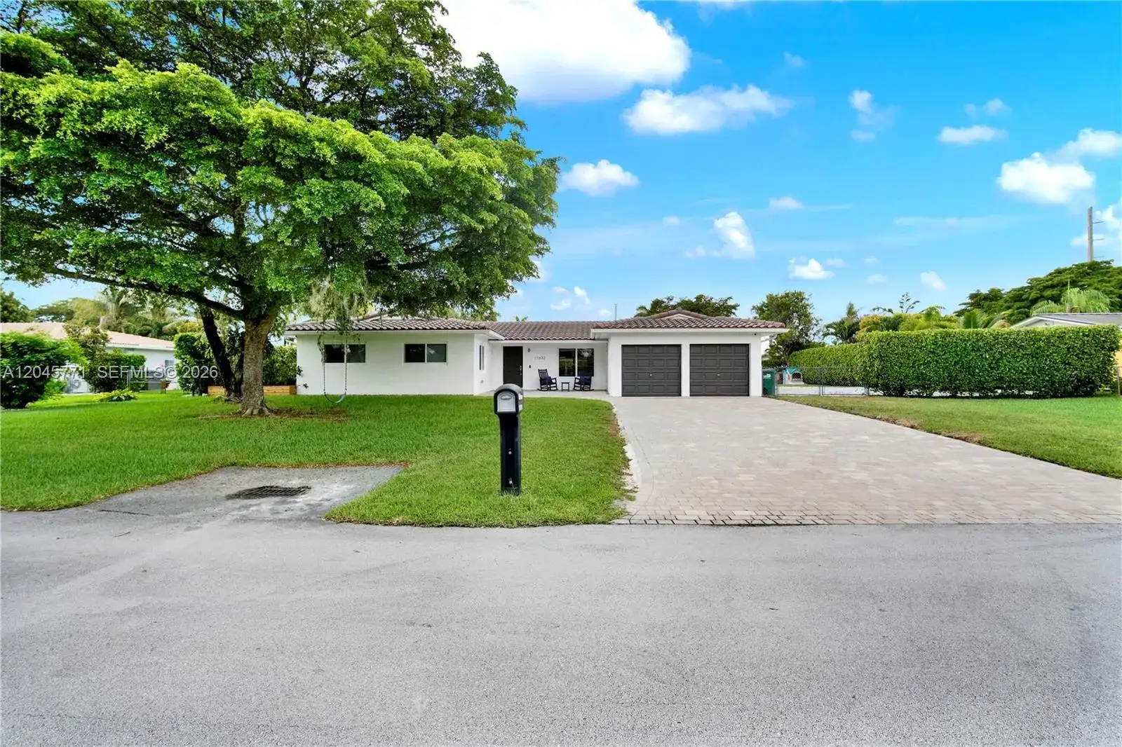 11632 SW 127th Ter, Miami FL 33176 photo 2
