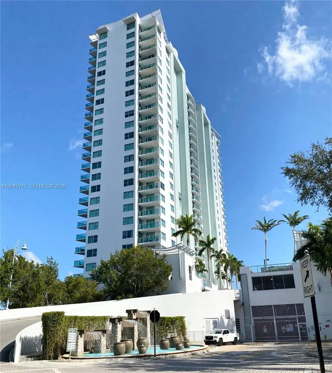 2641 N Flamingo Rd # 706N, Sunrise FL 33323 photo 2