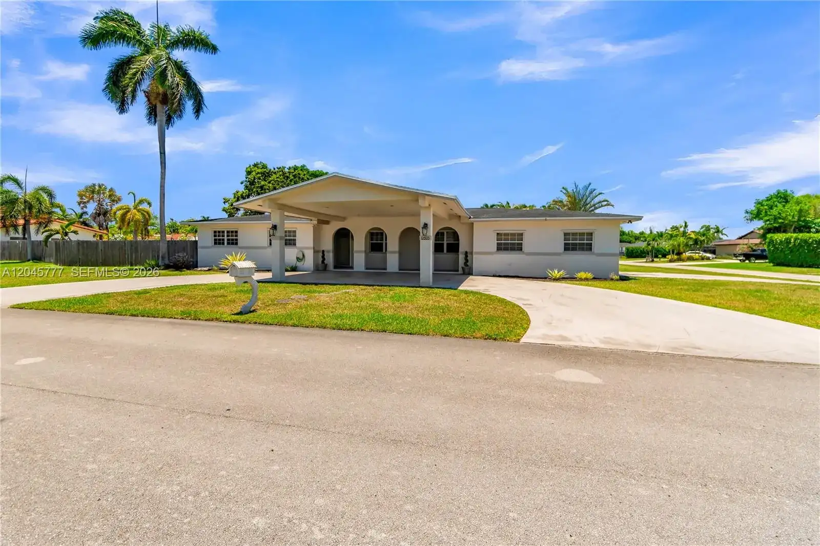 12805 SW 193rd Ter, Miami FL 33177 photo 3