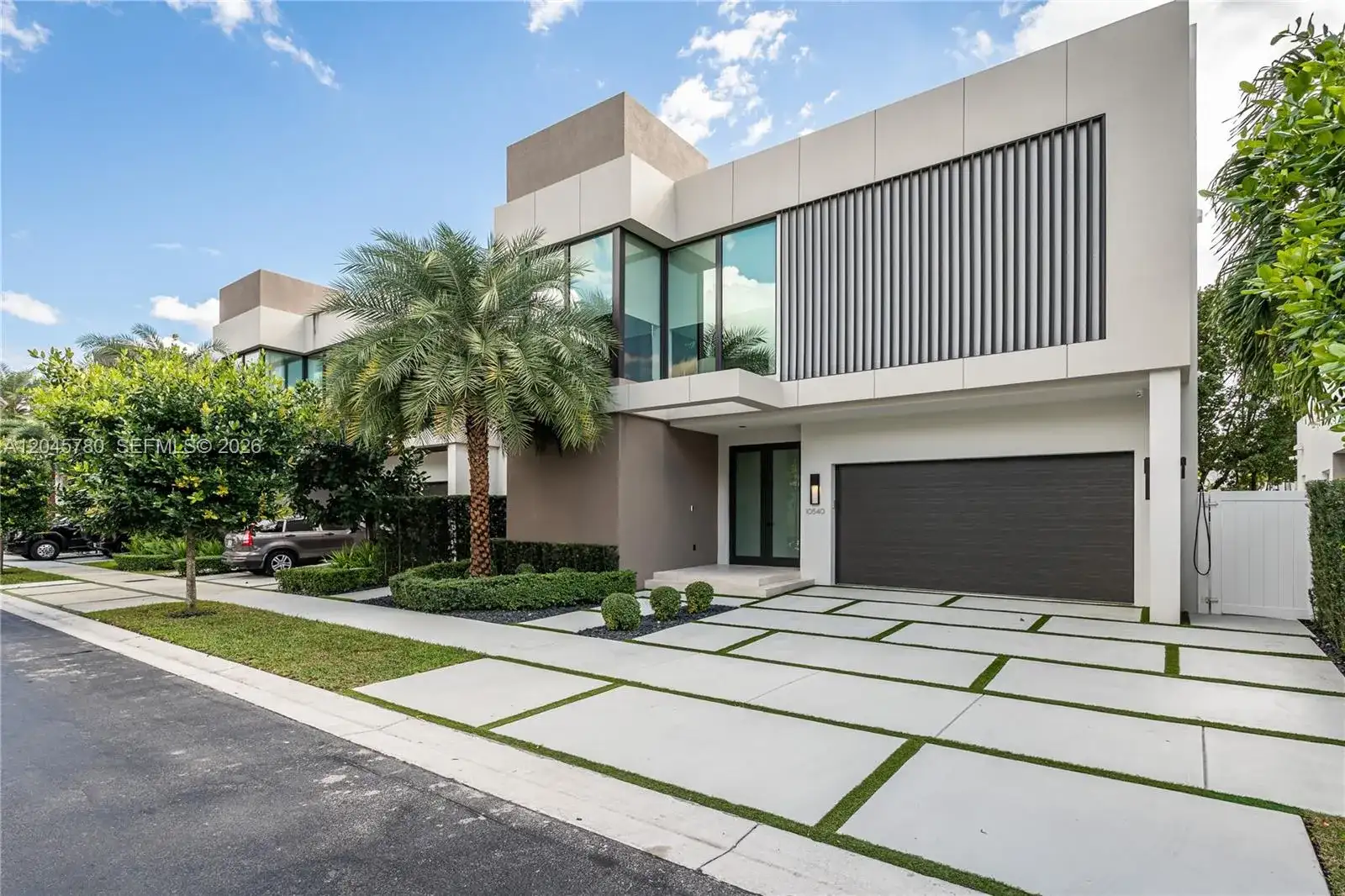 10540 NW 67th Ter, Doral FL 33178 photo 5