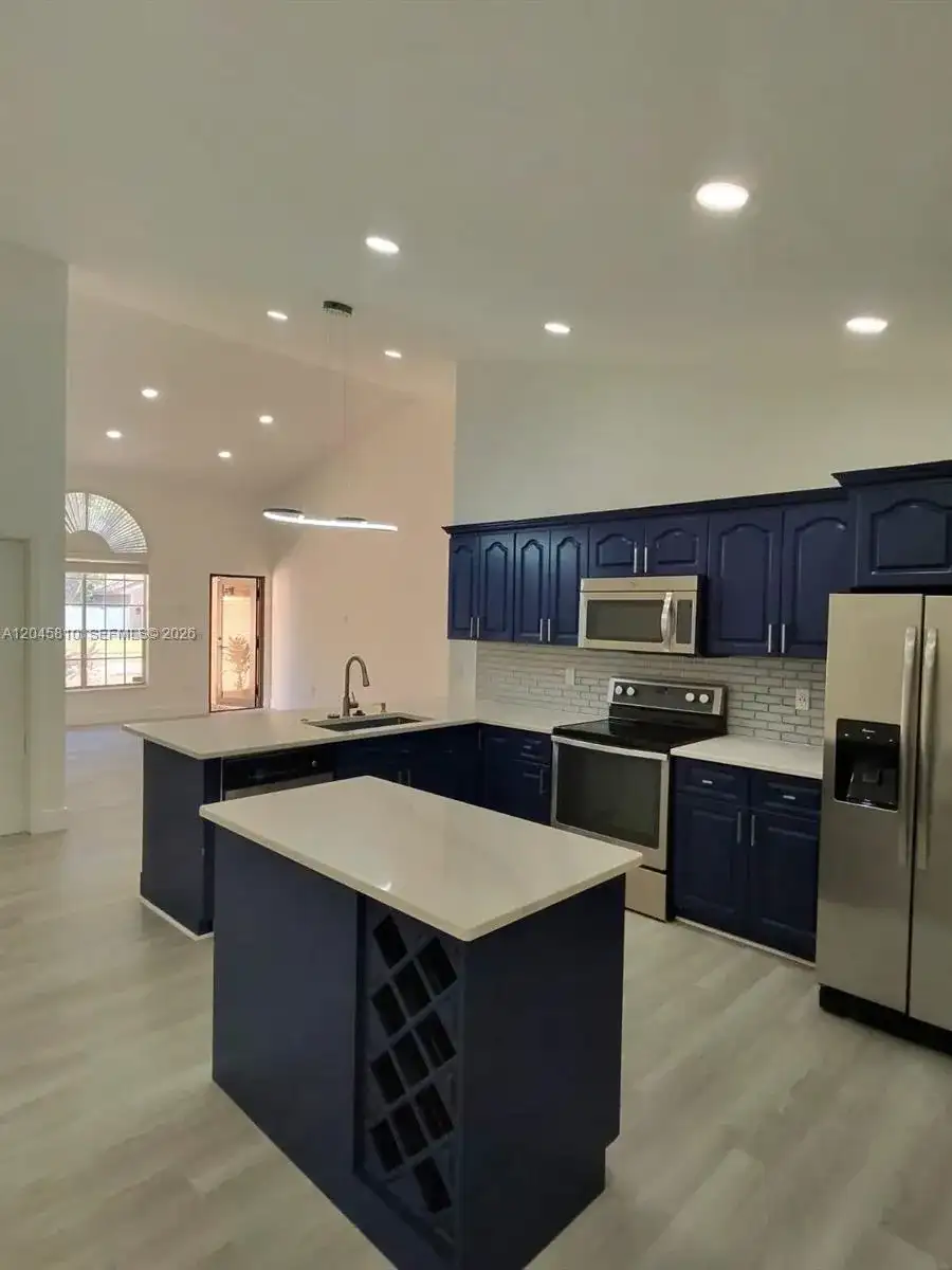 1430 SW 85th Ter # 1430, Pembroke Pines FL 33025 photo 5