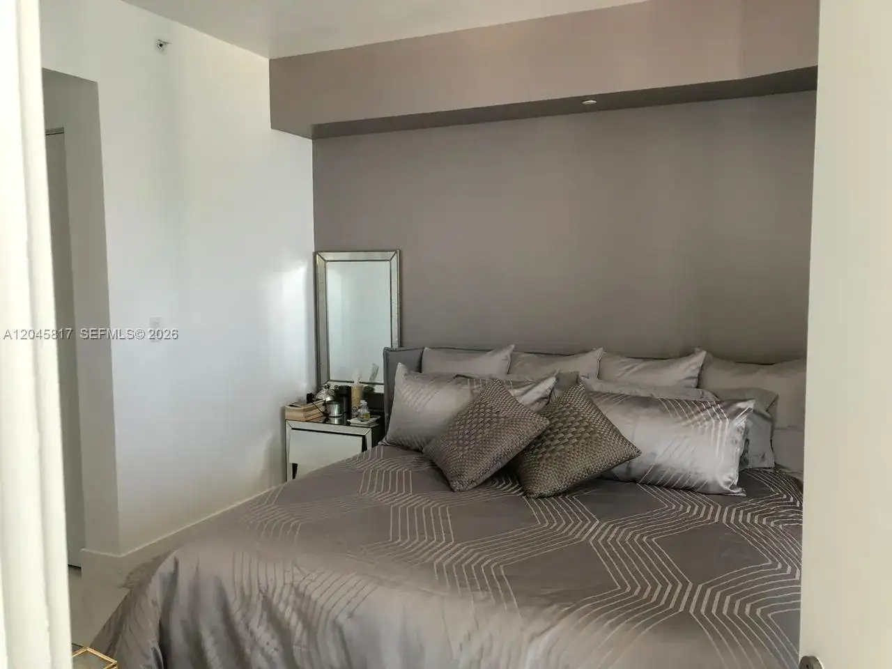 1300 S Miami Ave # 3703, Miami FL 33130 photo 5