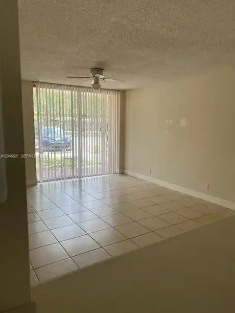 10717 Cleary Blvd # 111, Plantation FL 33324 photo 3