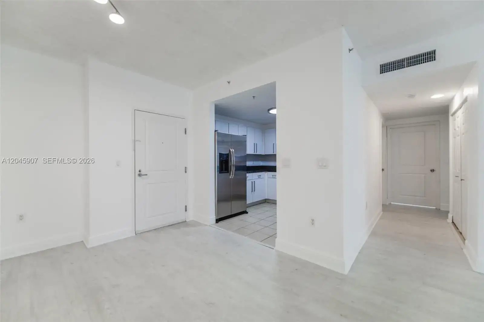 1250 S Miami Ave # 1906, Miami FL 33130 photo 2