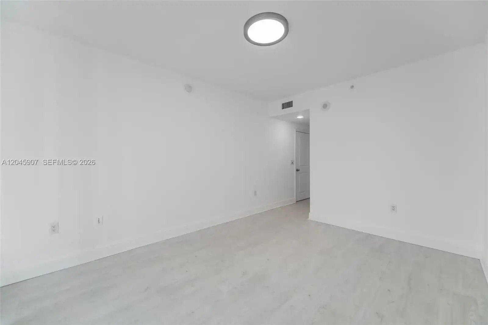 1250 S Miami Ave # 1906, Miami FL 33130 photo 5