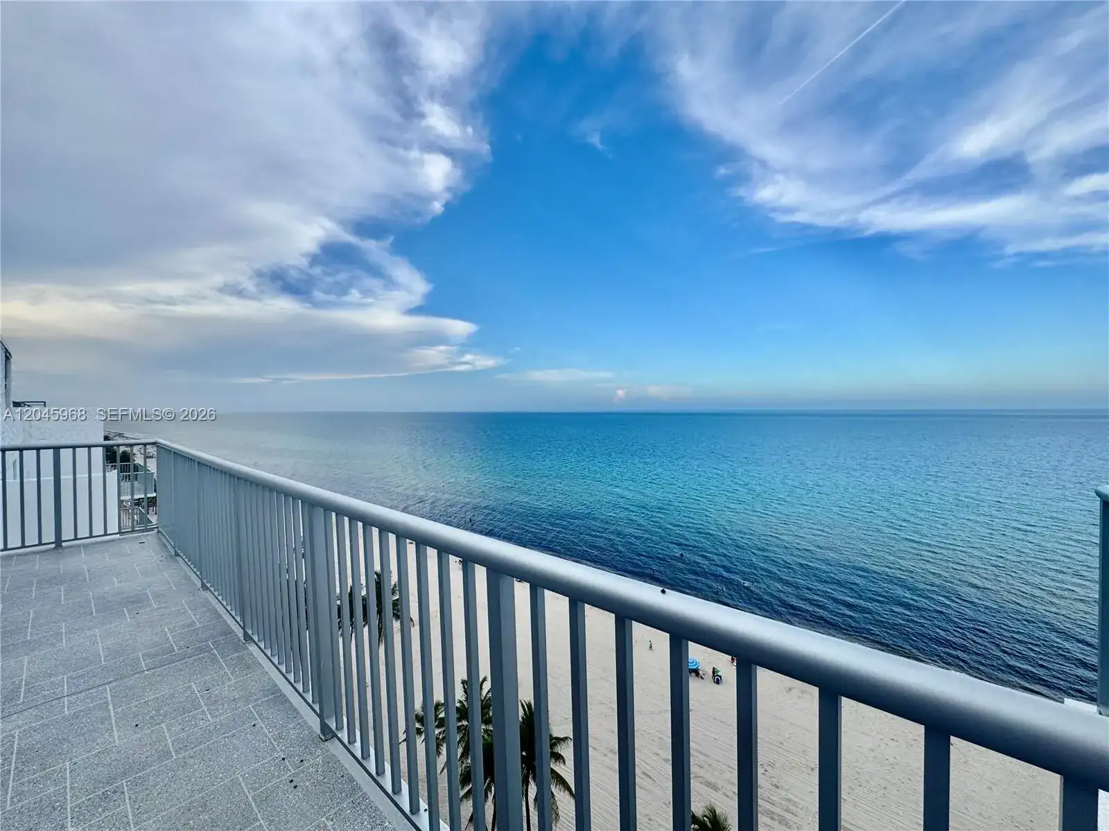 400 N Surf Rd, Hollywood FL 33019 photo 4