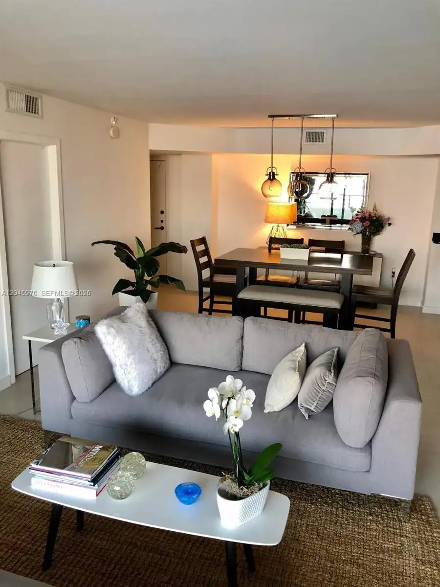2333 Brickell Ave, Miami FL 33129 photo 2