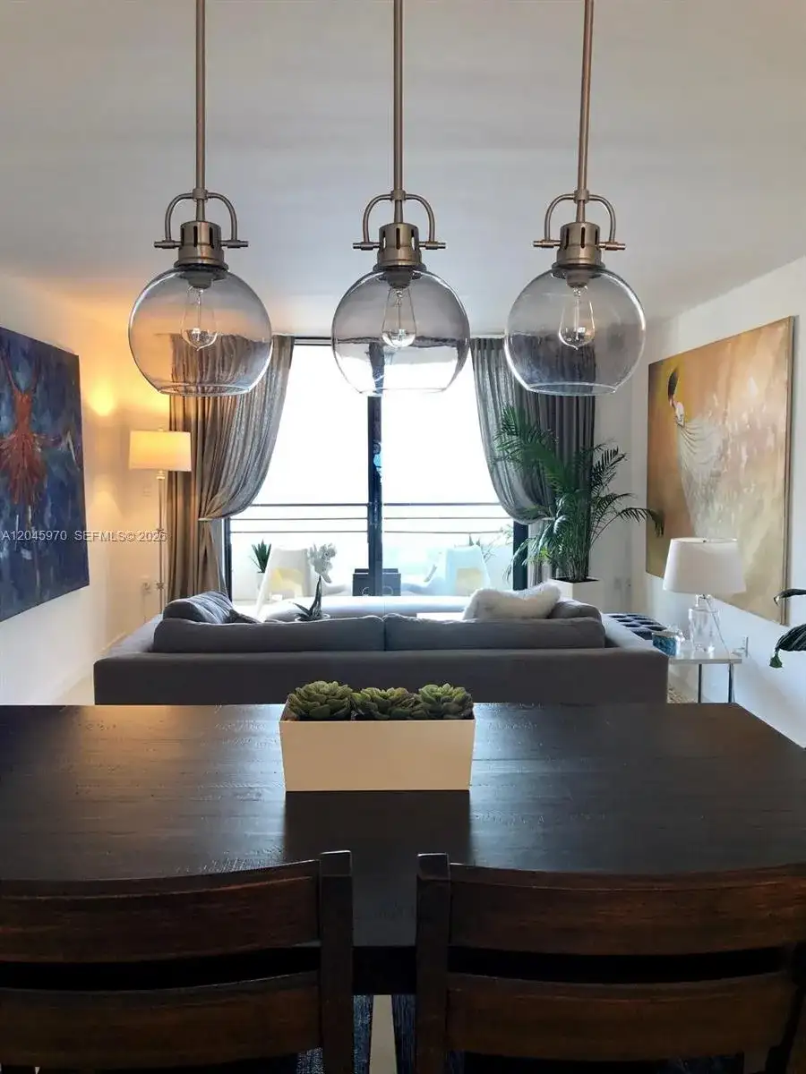 2333 Brickell Ave, Miami FL 33129 photo 4