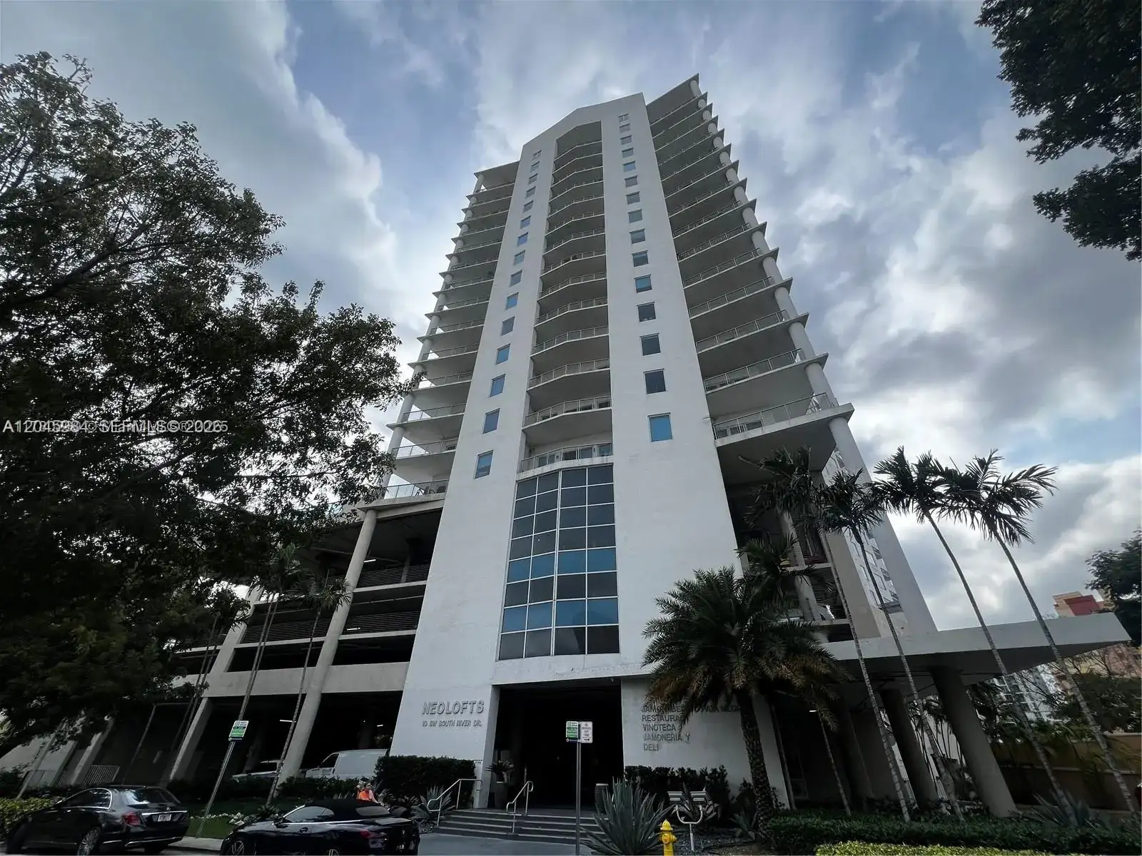 10 SW South River Dr # 812, Miami FL 33130 photo 2