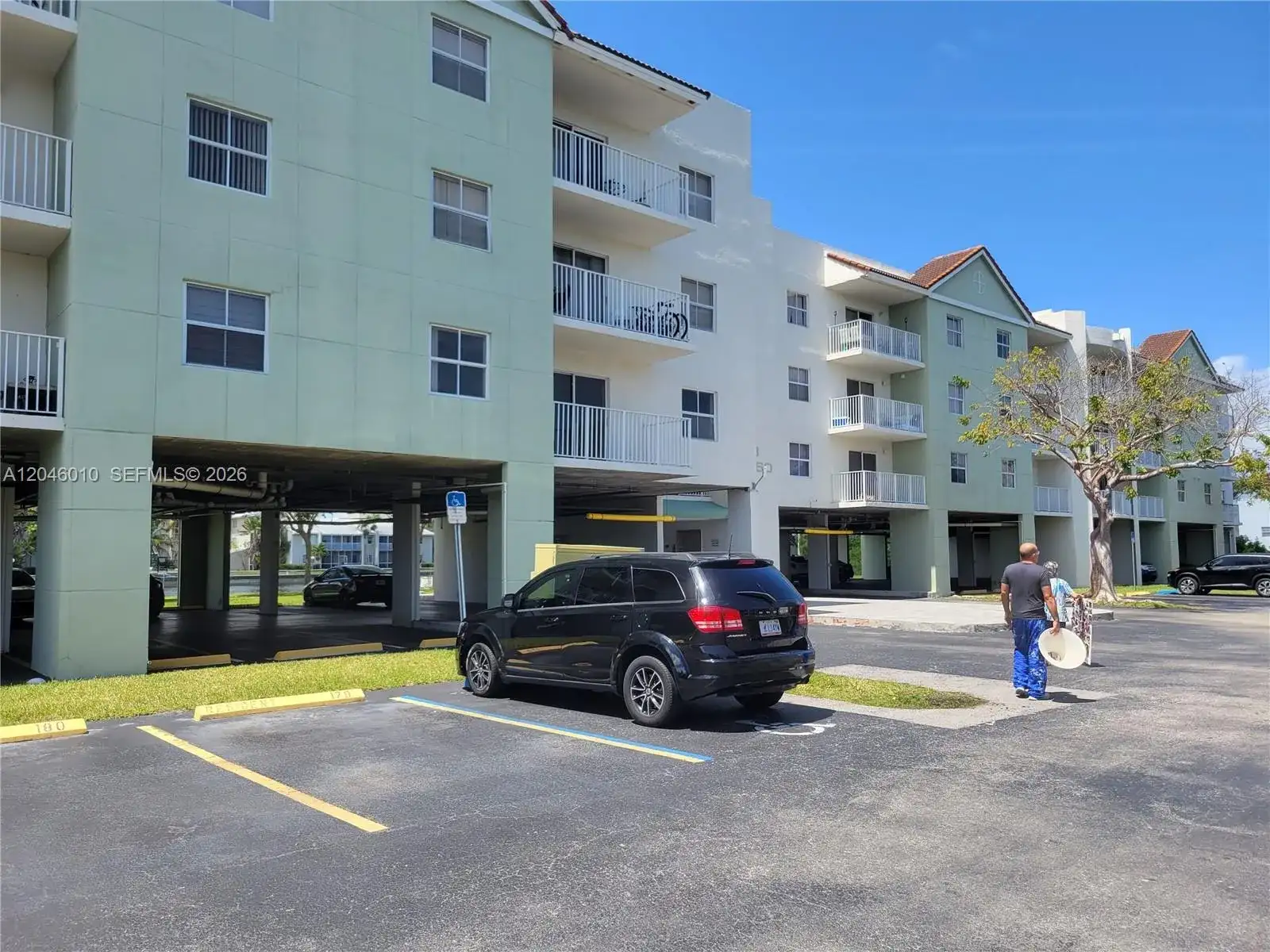 8260 SW 210th St # 319, Cutler Bay FL 33189 photo 2
