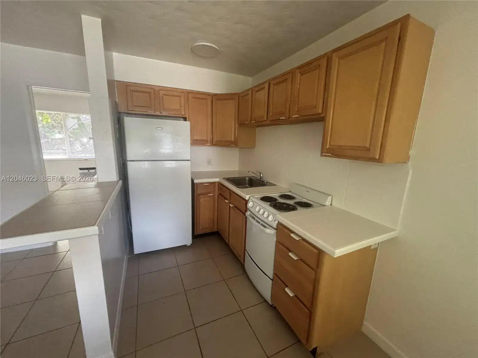 1211 NE 6th St # 2, Fort Lauderdale FL 33304 photo 2