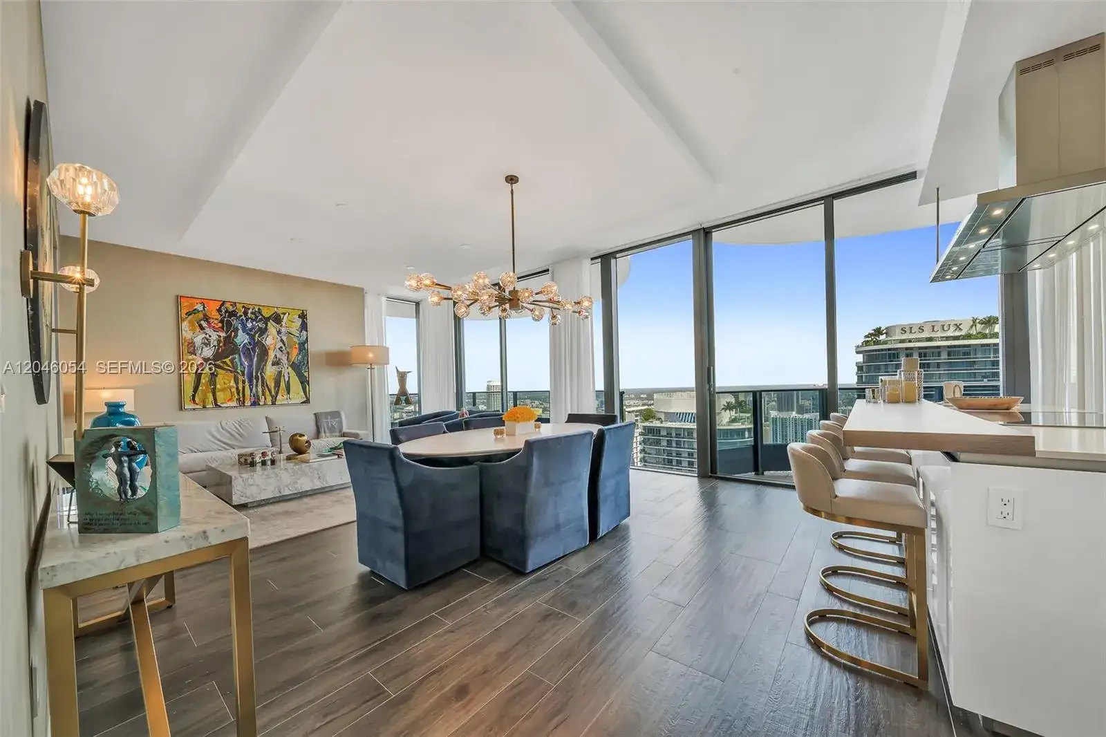 1000 Brickell Plz, Miami FL 33131 photo 5