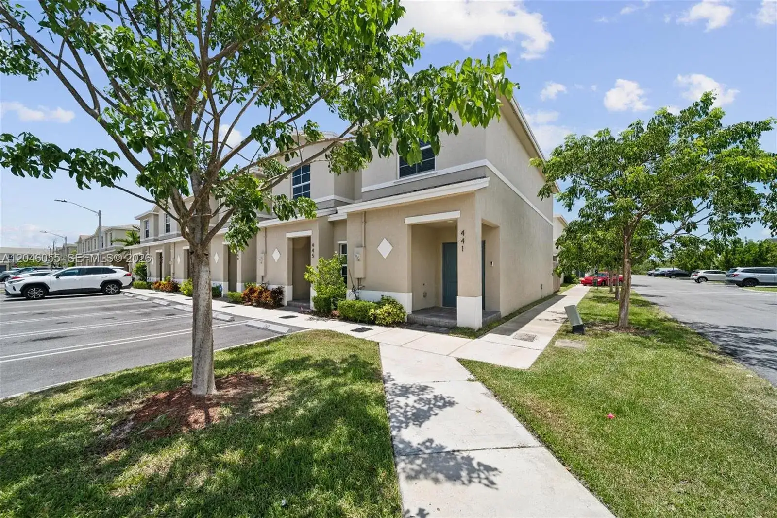 441 NE 4th Ln, Florida City FL 33034 photo 2