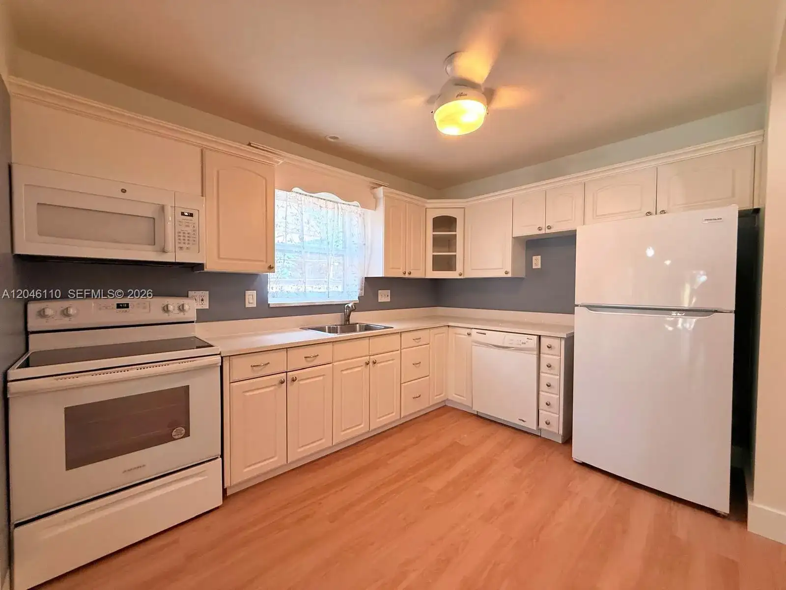 2832 Fillmore St # 20, Hollywood FL 33020 photo 3