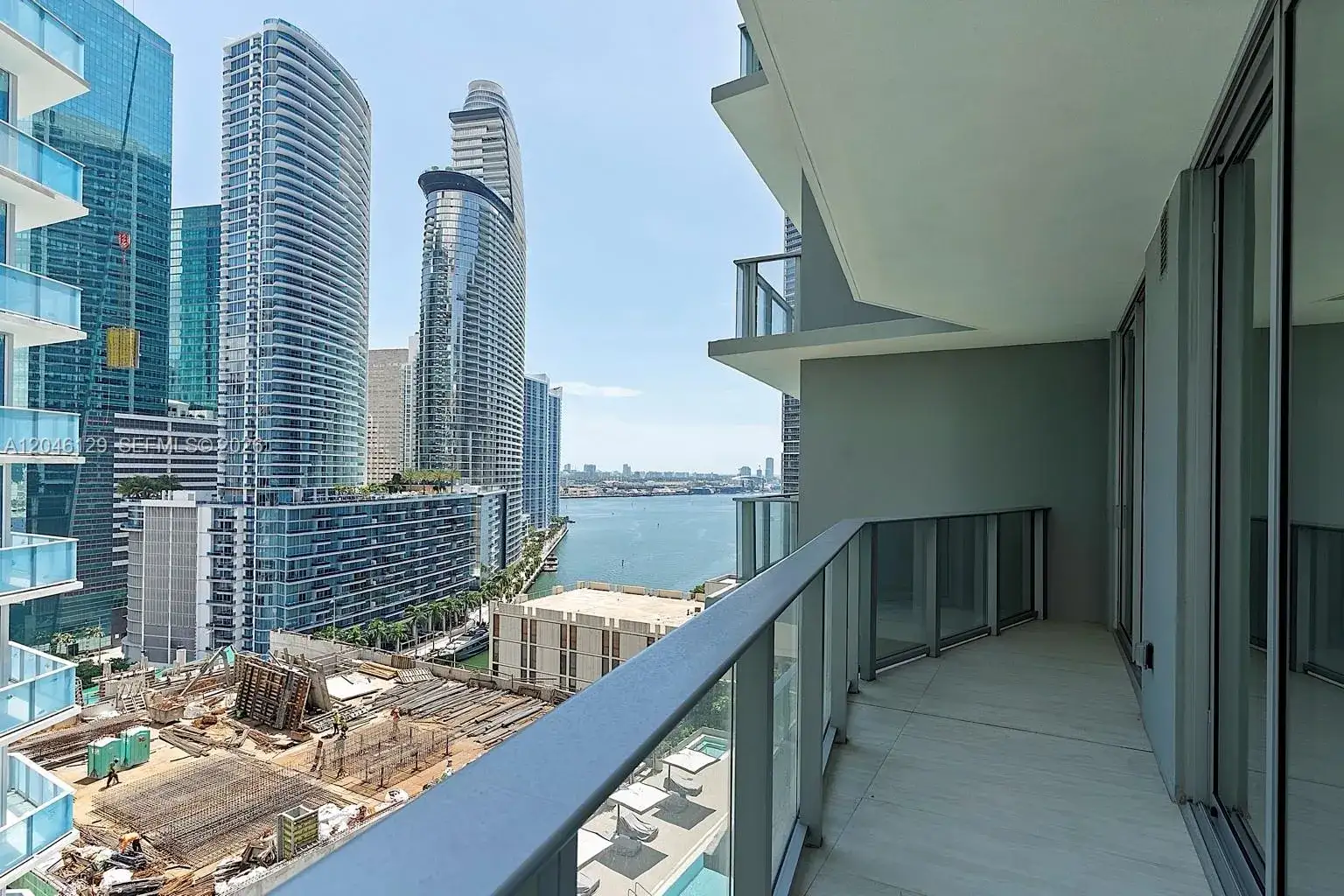 77 SE 5th St. # 1905, Miami FL 33131 photo 3