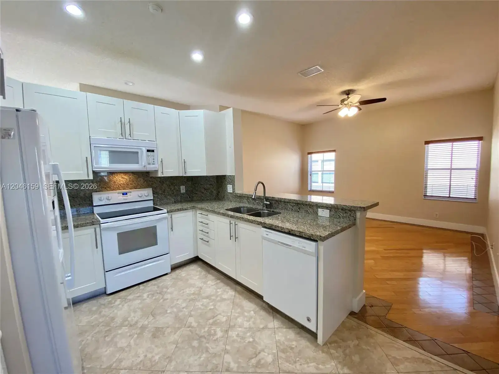 837 Tanglewood Cir, Weston FL 33327 photo 4