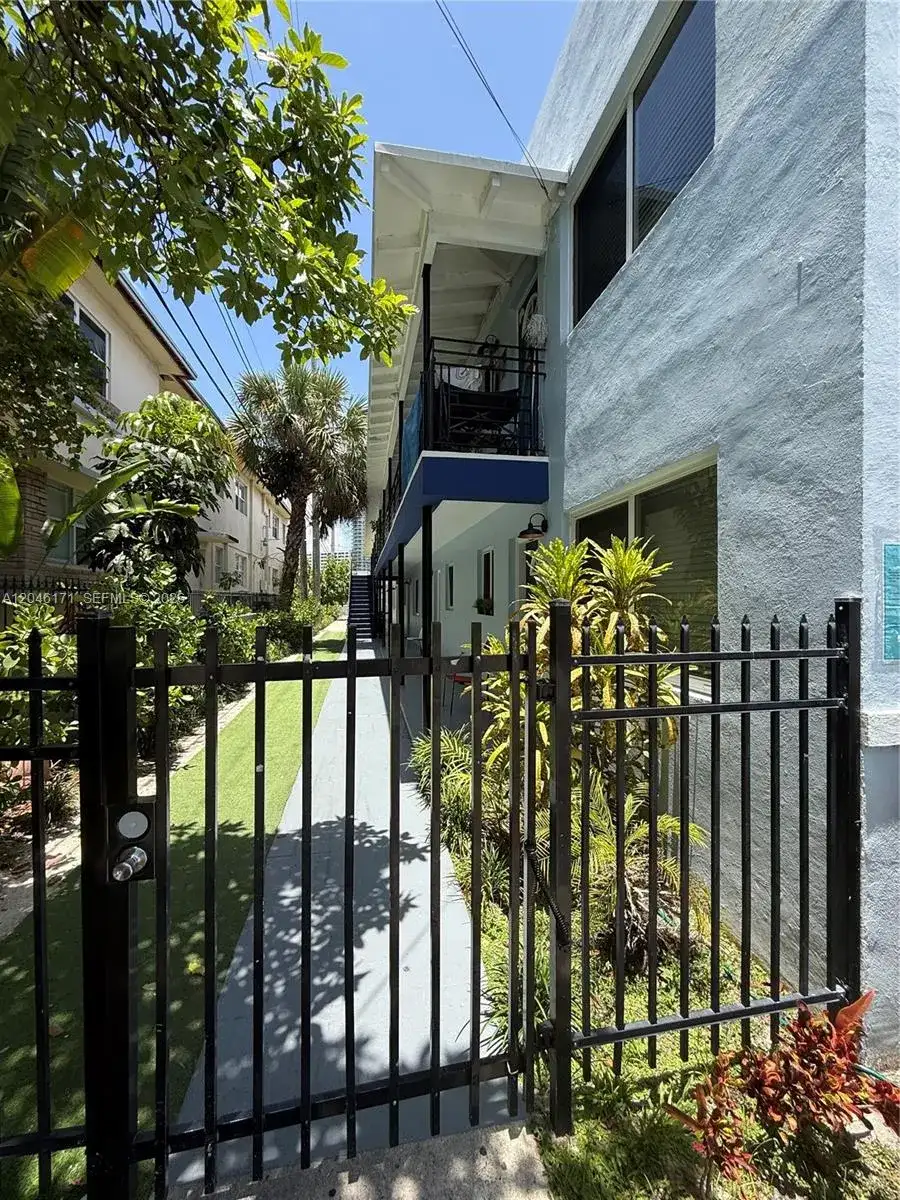 1450 Lenox Ave # 5, Miami Beach FL 33139 photo 3