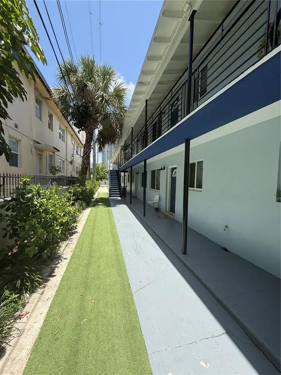 1450 Lenox Ave # 5, Miami Beach FL 33139 photo 4