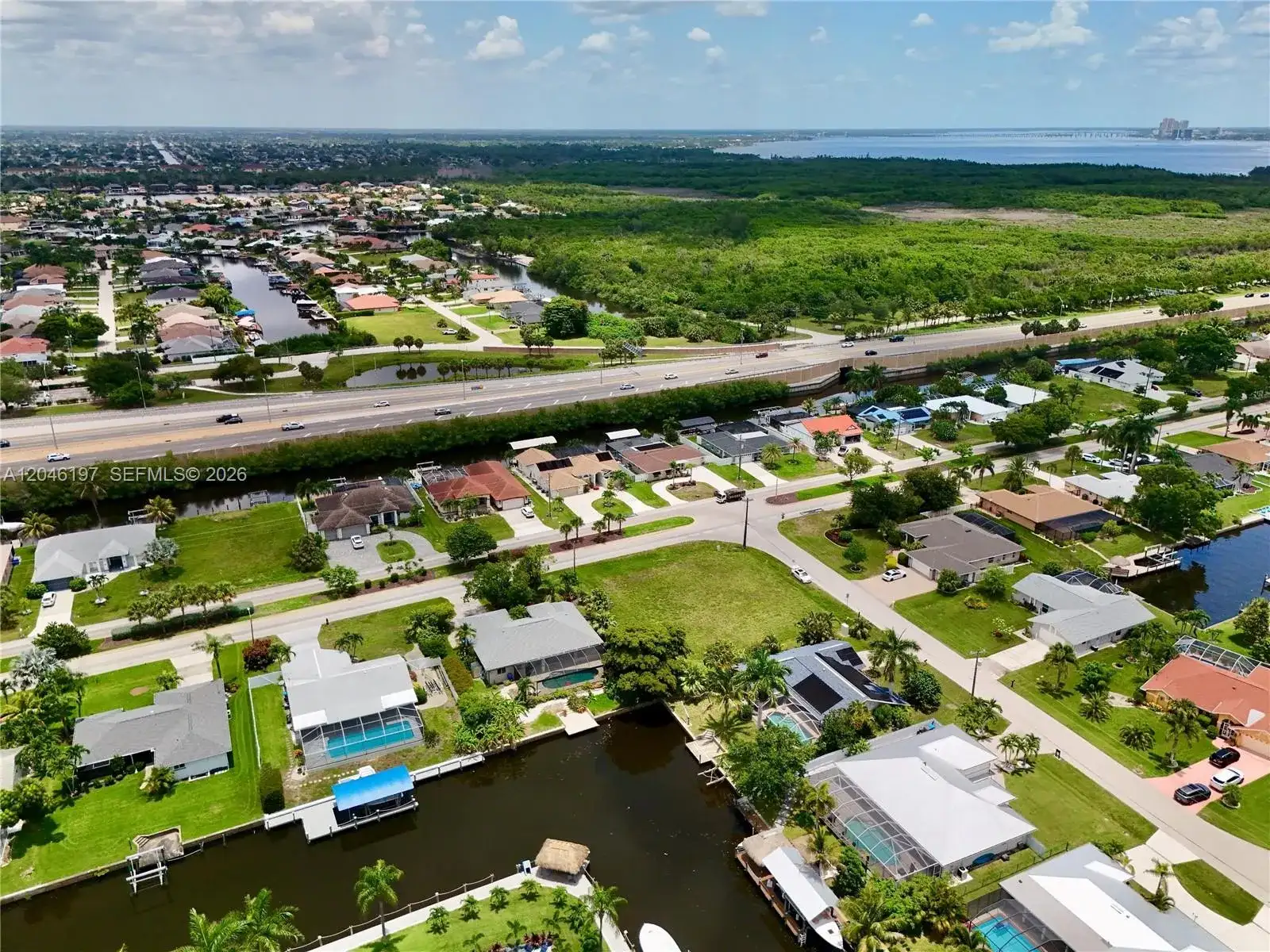 2014 EVEREST PKWY, Cape Coral FL 33904 photo 4
