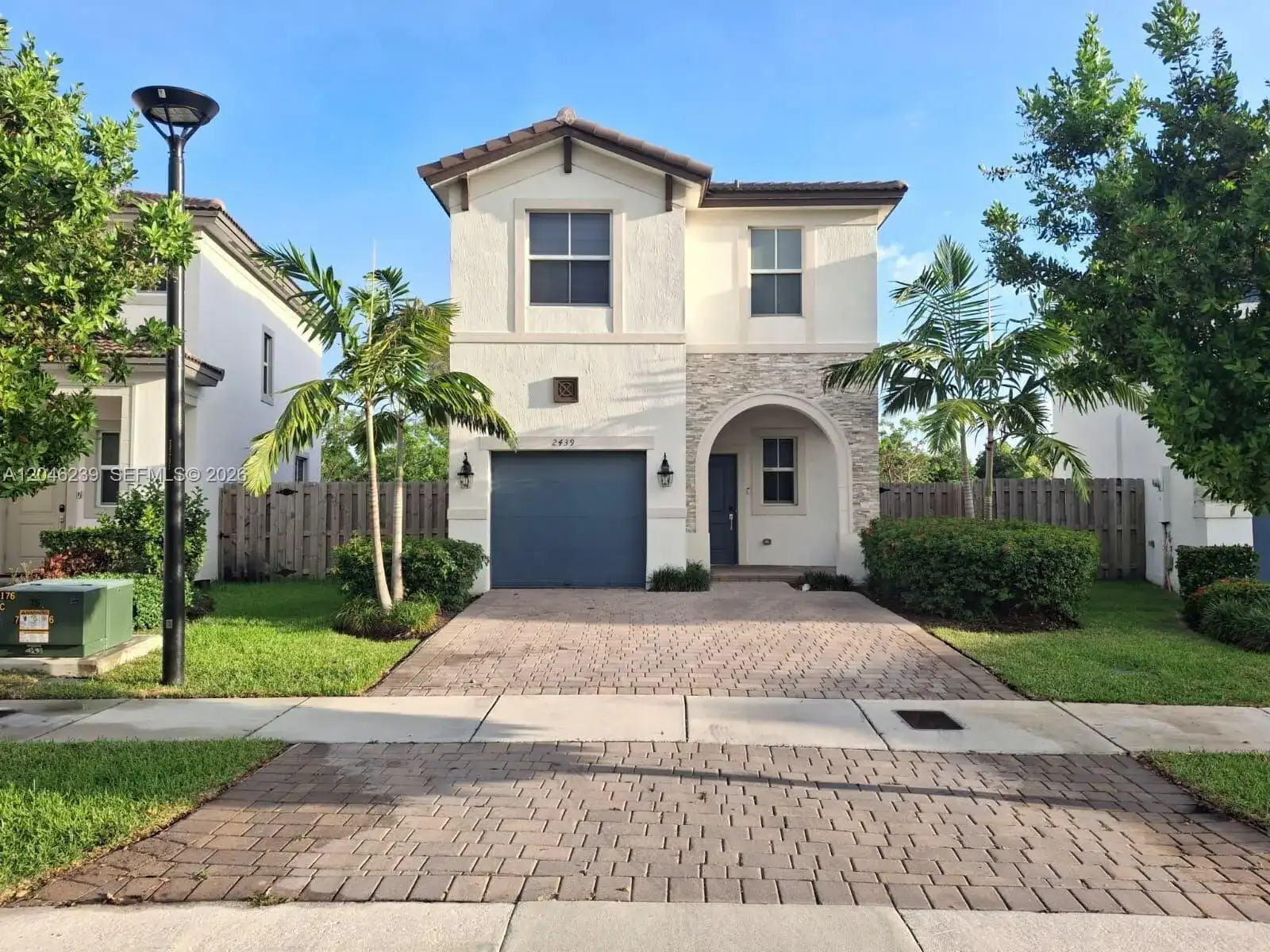 2439 NW 131st Cir, Miami FL 33167 photo 4