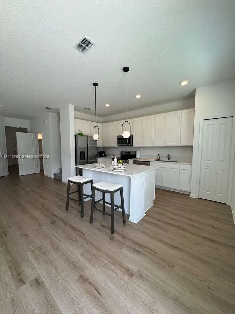 2954 Savoir Ave, Davenport FL 33837 photo 2
