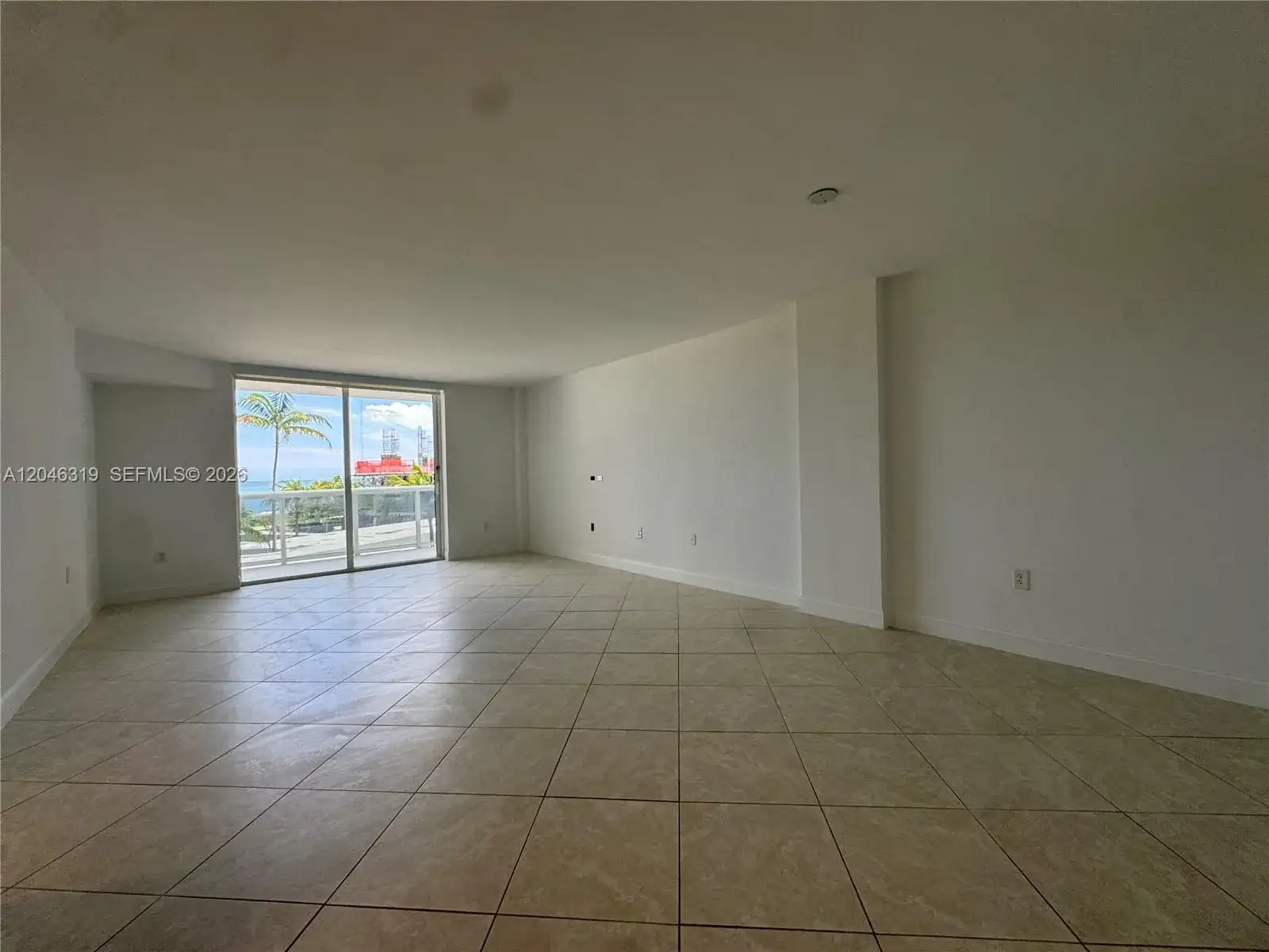 10275 Collins Ave # 318, Bal Harbour FL 33154 photo 3