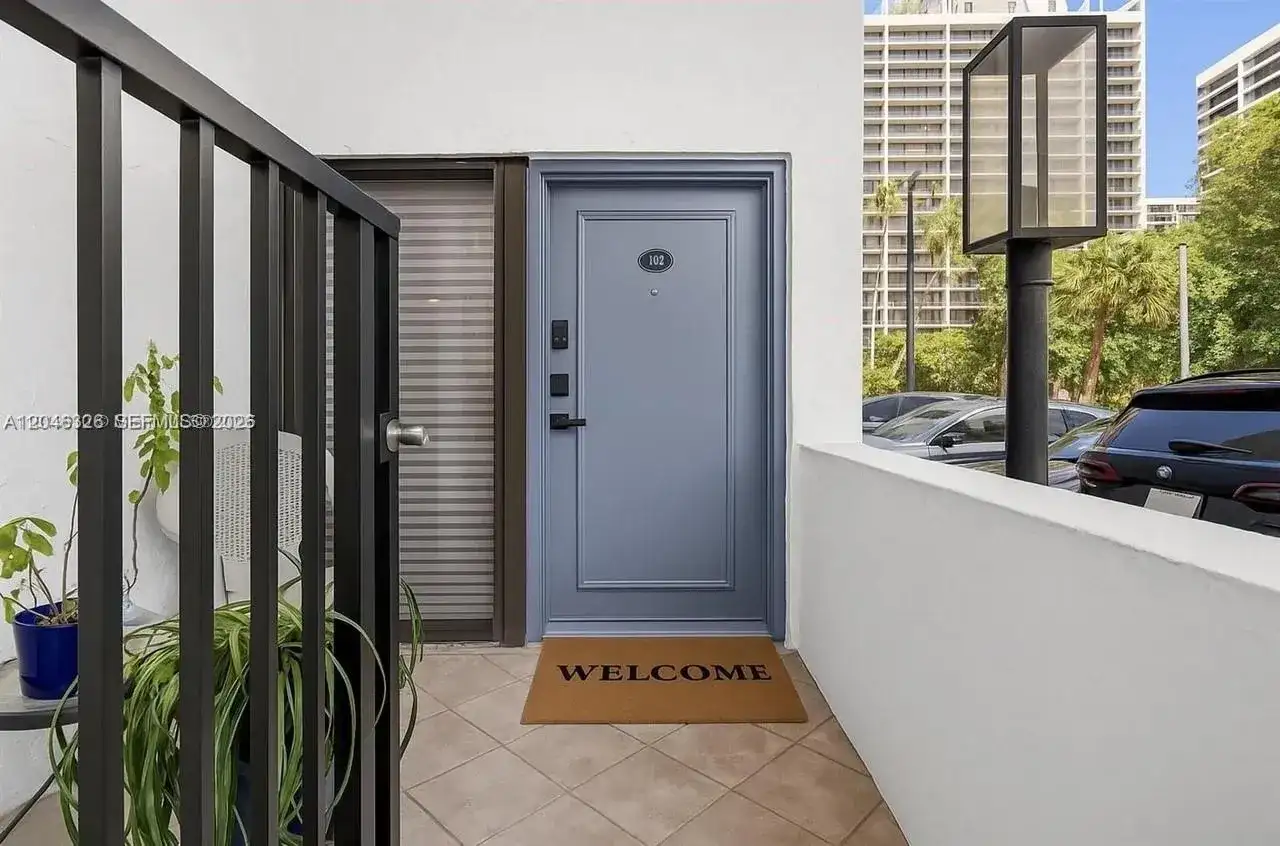 2715 Tigertail Ave # 102, Miami FL 33133 photo 2