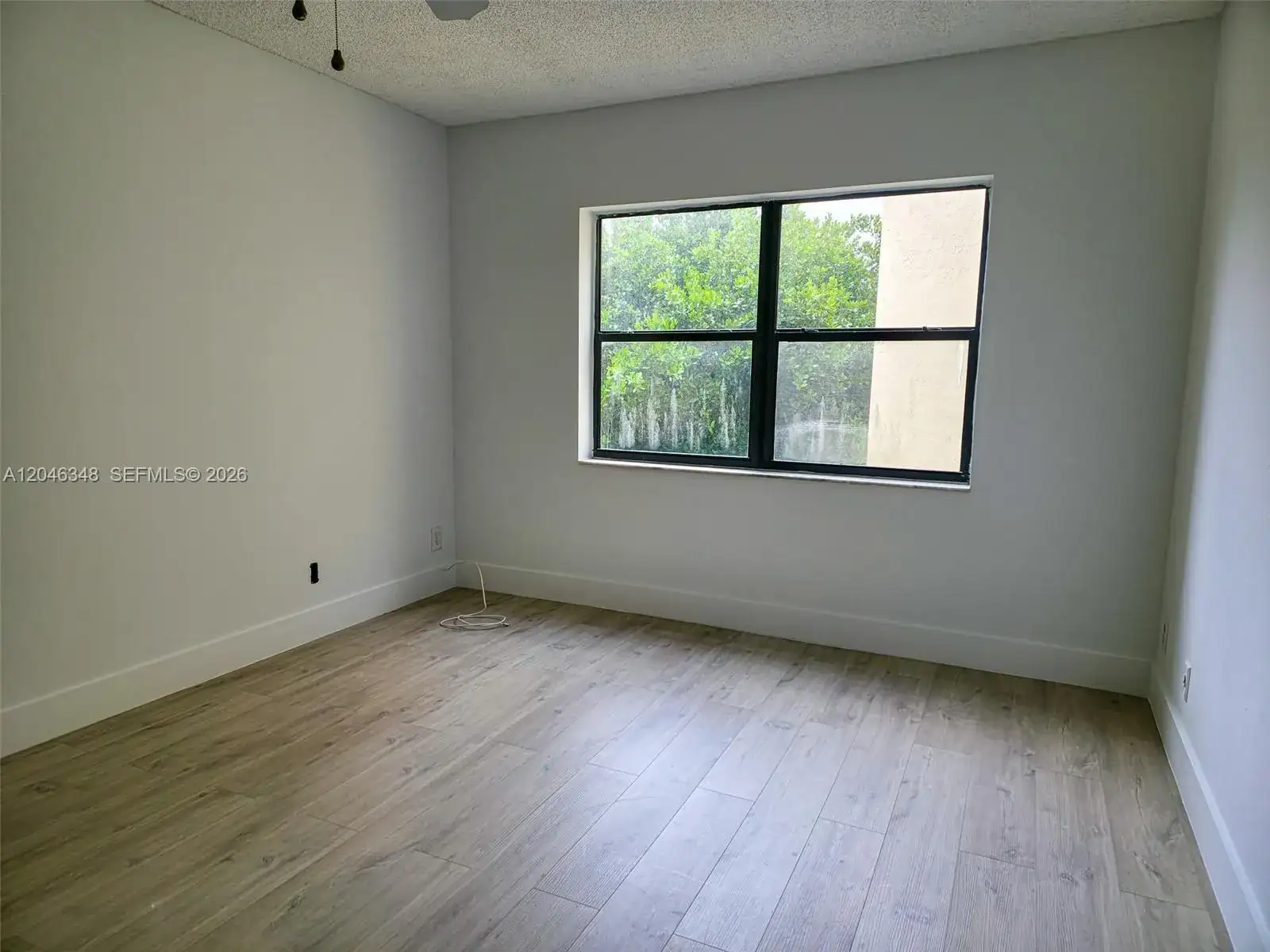 8290 Lake Dr # 422, Doral FL 33166 photo 5