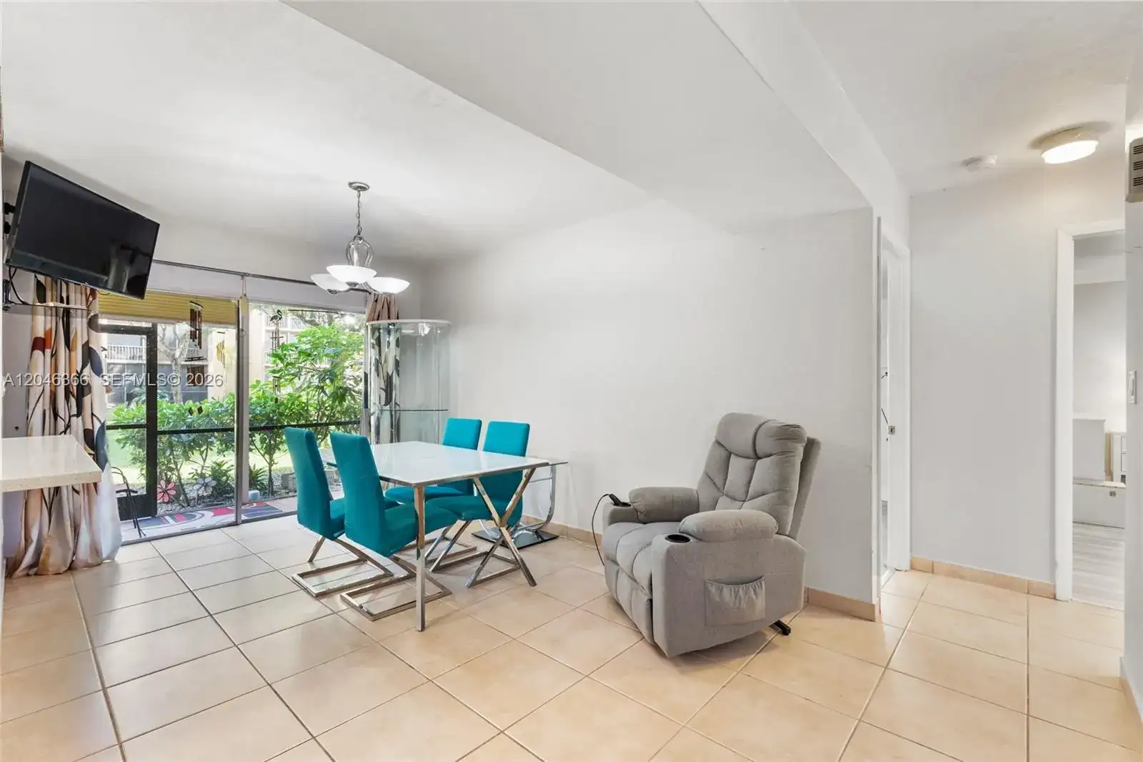 8401 SW 107th Ave # 144E, Miami FL 33173 photo 3